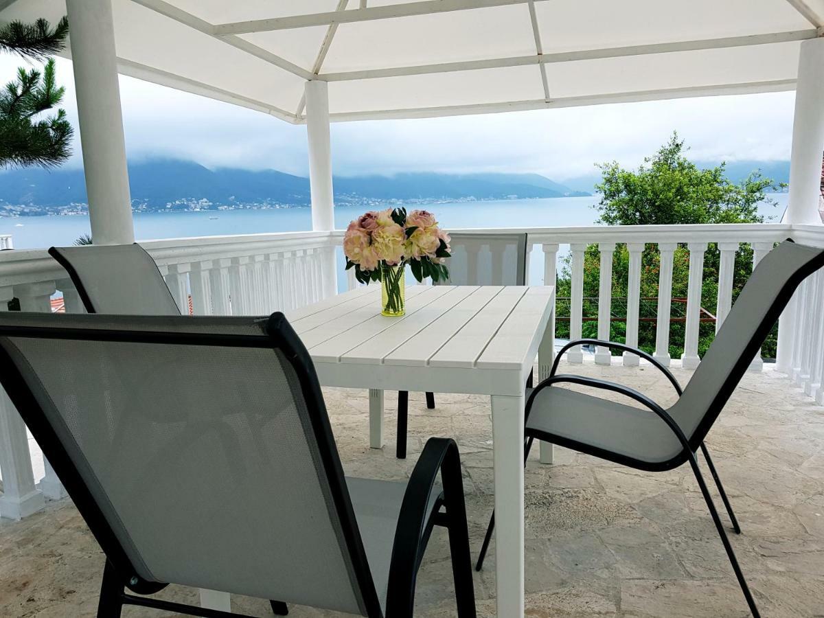 Boka Apartments Tivat Exteriör bild